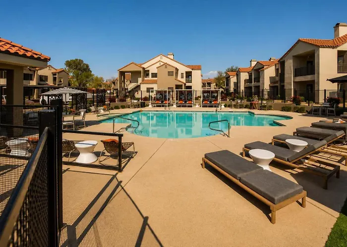 Appartement Retreat - 2br With Pool And Gym